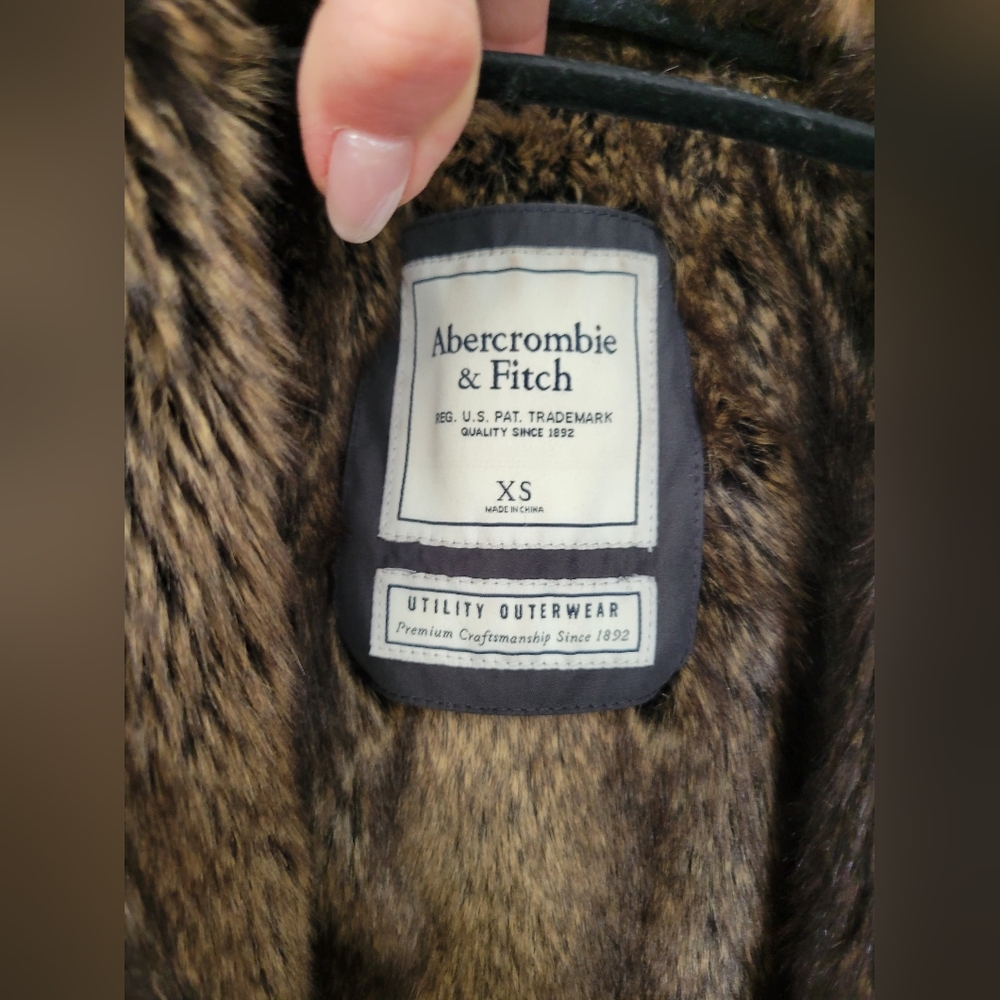 Abercrombie and Fitch two in one coat ๐ - Picture 9 of 10